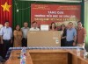Ban Tuyên giáo Tỉnh ủy Khánh Hòa tặng quà Trường tiểu học xã Sơn Lâm