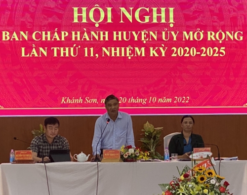 Hội nghị Ban chấp hành Huyện ủy Khánh Sơn lần thứ 11
